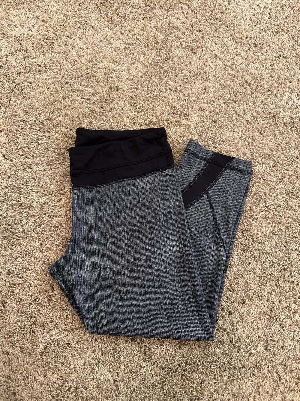 Lululemon Run: Inspire Crop II Leggings Burlap Texture Black Dune Size 8